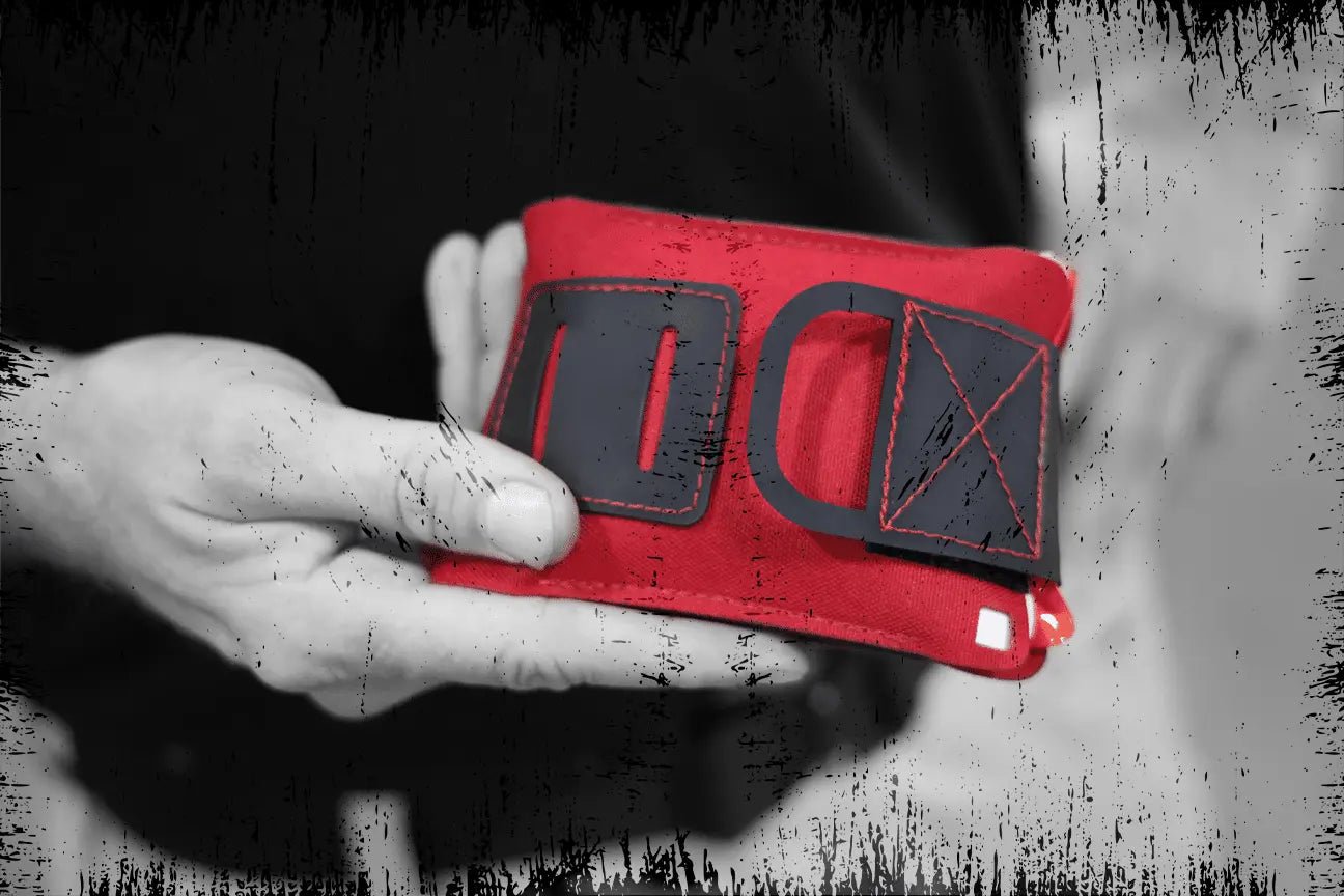 Wallet Trauma Kit – Slim EDC Pocket IFAK for Bleeding Control - MED - TAC International